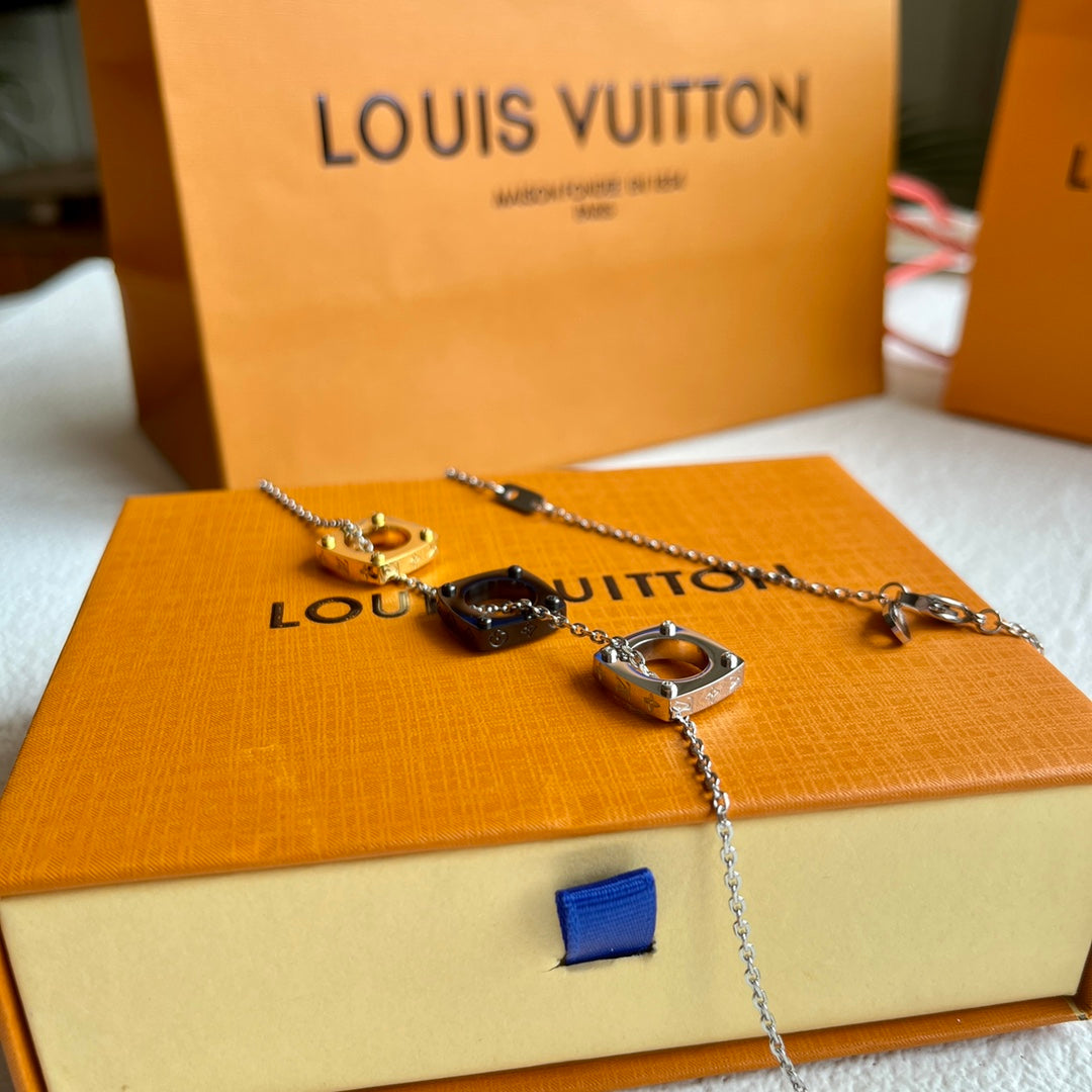 【2024】LV 関税負担なし（本物保証）BOLD ネックレス