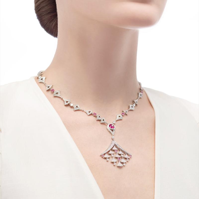 関税負担なし ディーヴァ ドリーム ネックレス 商品番号 .354080