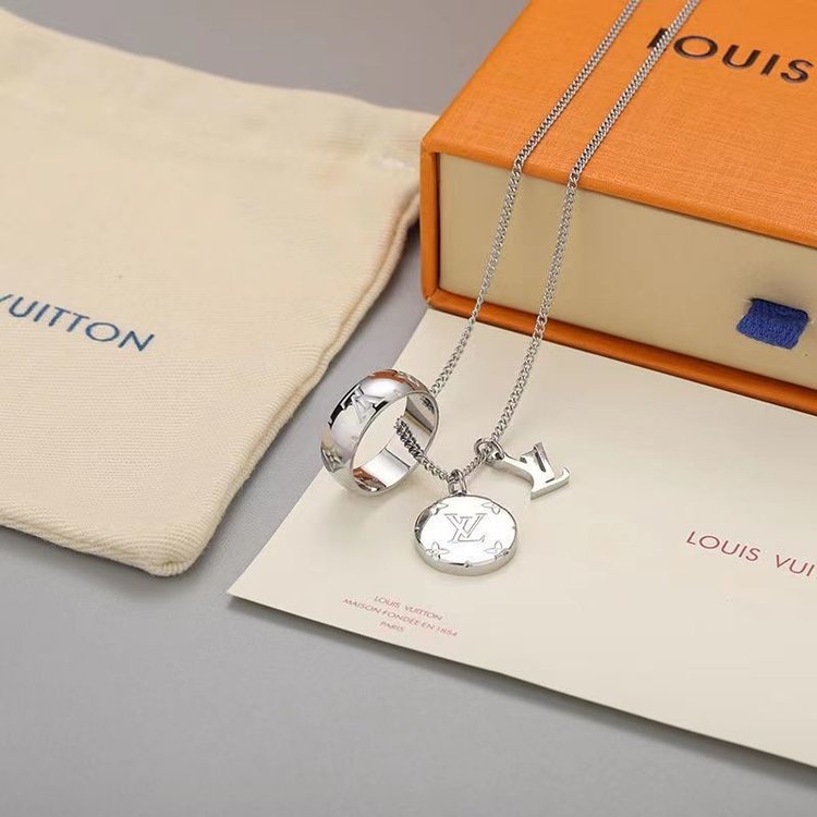 【2024】LV 関税負担なし（本物保証） ネックレス 60cm