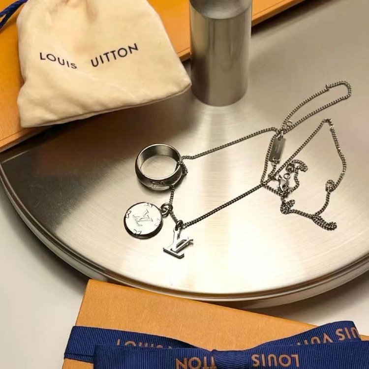 【2024】LV 関税負担なし（本物保証） ネックレス 60cm