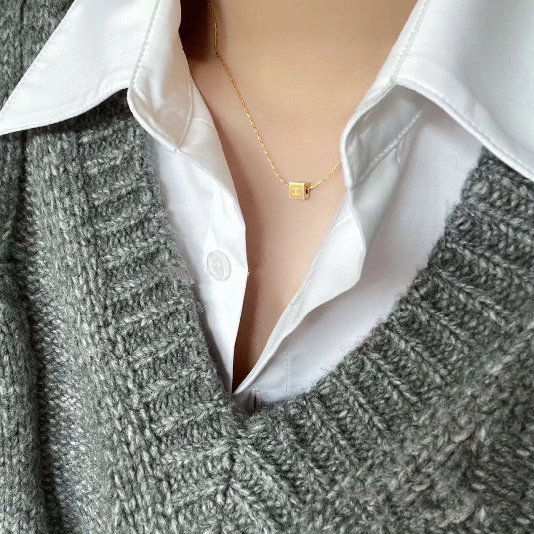 【2024】【関税負担なし】ネックレス、新しいネックレス万能シンプルファッションオーナメント