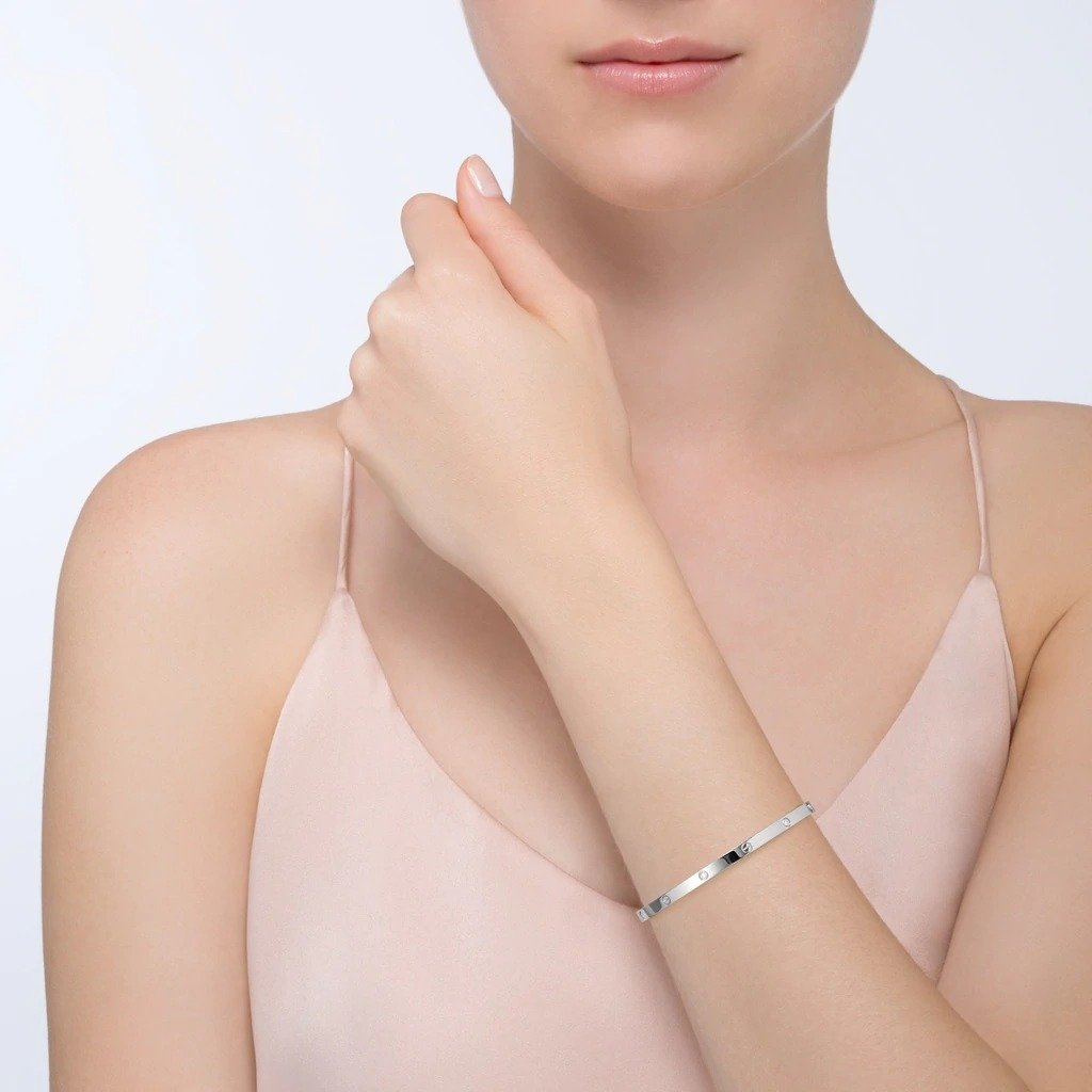 【2024】【関税負担なし】本物保証 LOVE BRACELET, SMALL MODEL, 6 DIAMONDS ブレスレット、SM、ダイヤモンド6個