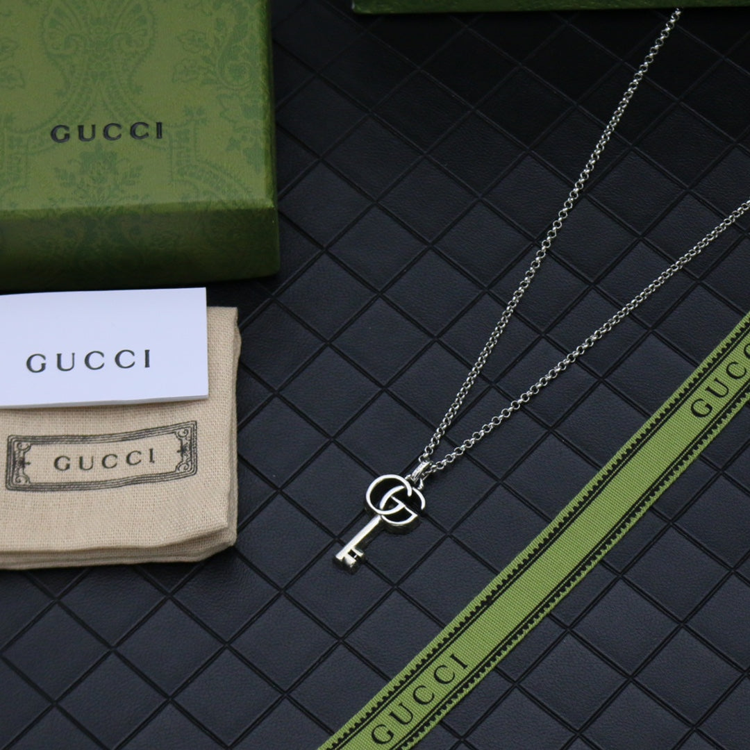 【2024】関税負担なし インターロッキングG ネックレス