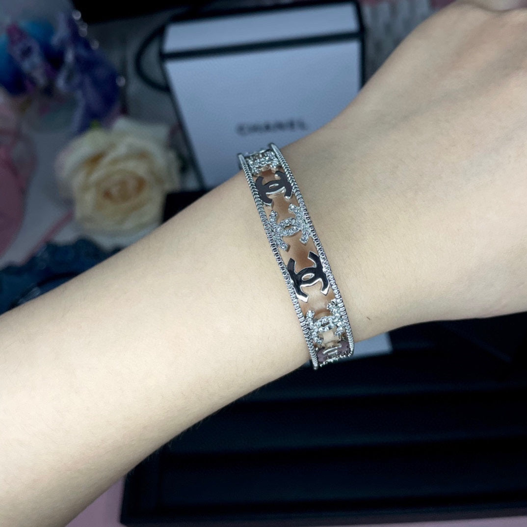 【関税負担なし】ブレスレット、ファッションシンプルなスタイル 2471