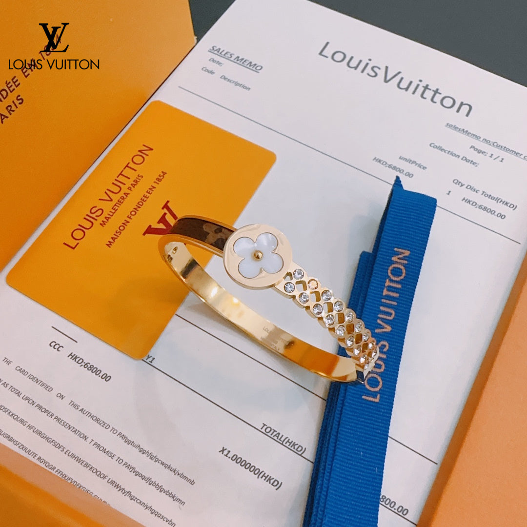 LV【関税負担なし】ブレスレット、ファッションシンプルなスタイル   241015