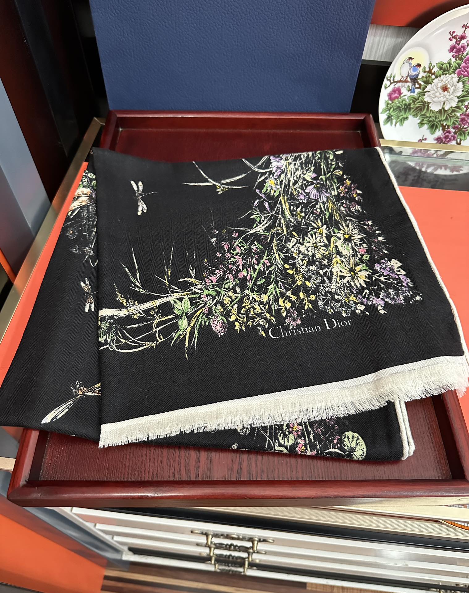 【関税負担なし  本物保証 】スカーフ 65*185 cm  241108