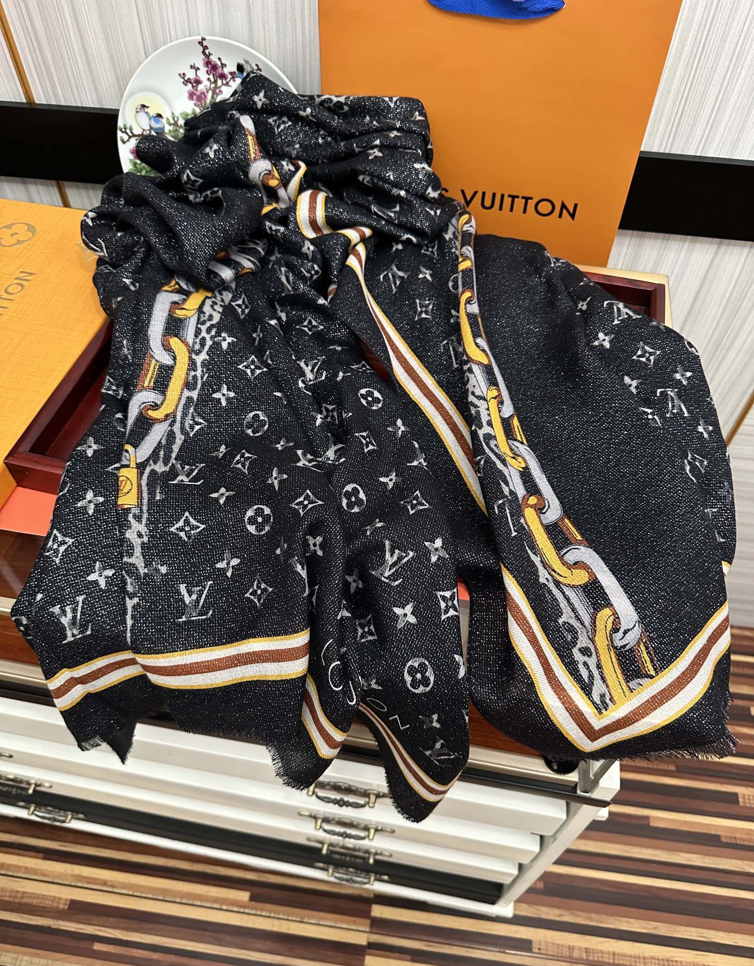 【LV 関税負担なし 本物保証】 スカーフ 100*200cm  241107