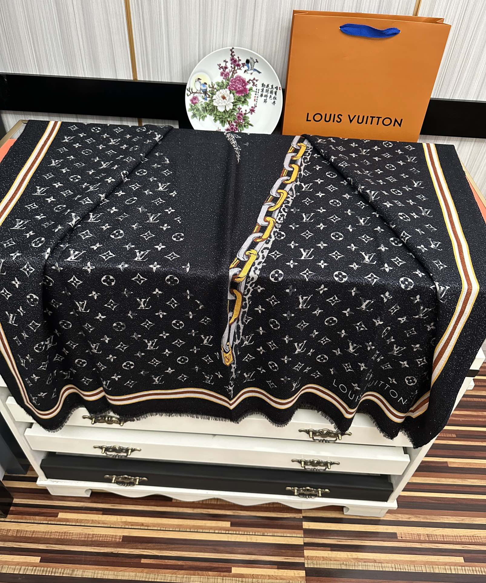 【LV 関税負担なし 本物保証】 スカーフ 100*200cm  241107