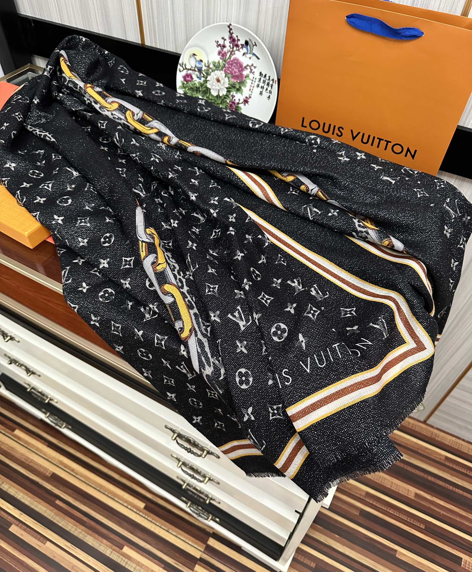 【LV 関税負担なし 本物保証】 スカーフ 100*200cm  241107