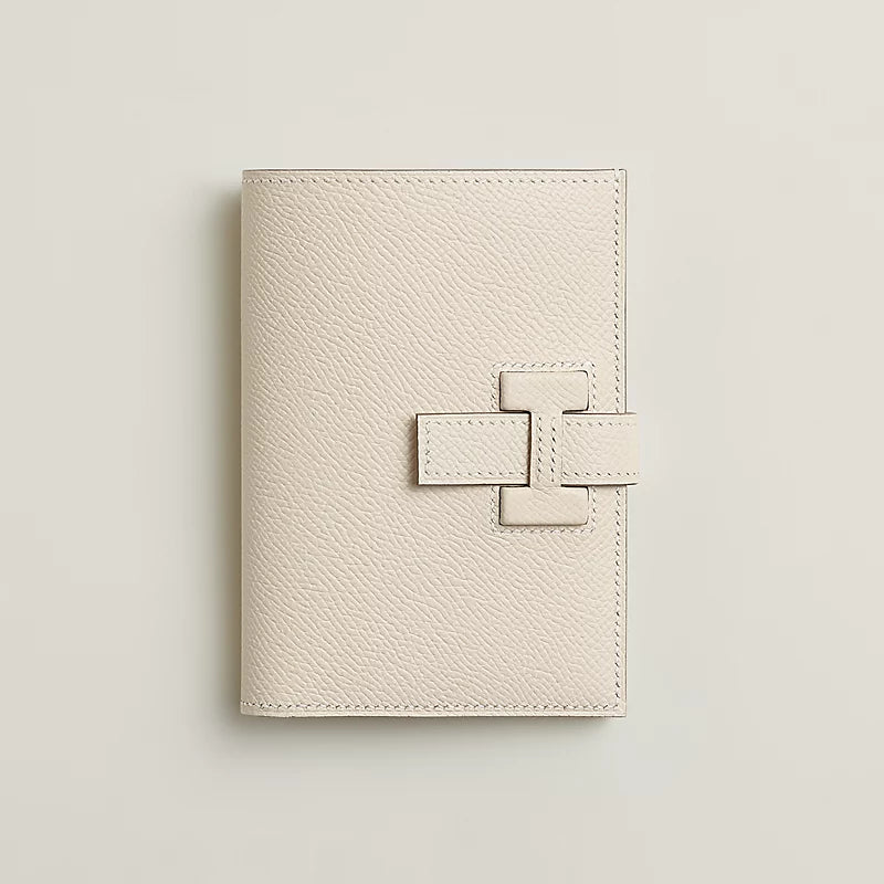 関税負担なし    新作 H Passant ショートウォレット    Ref:H085779CK10