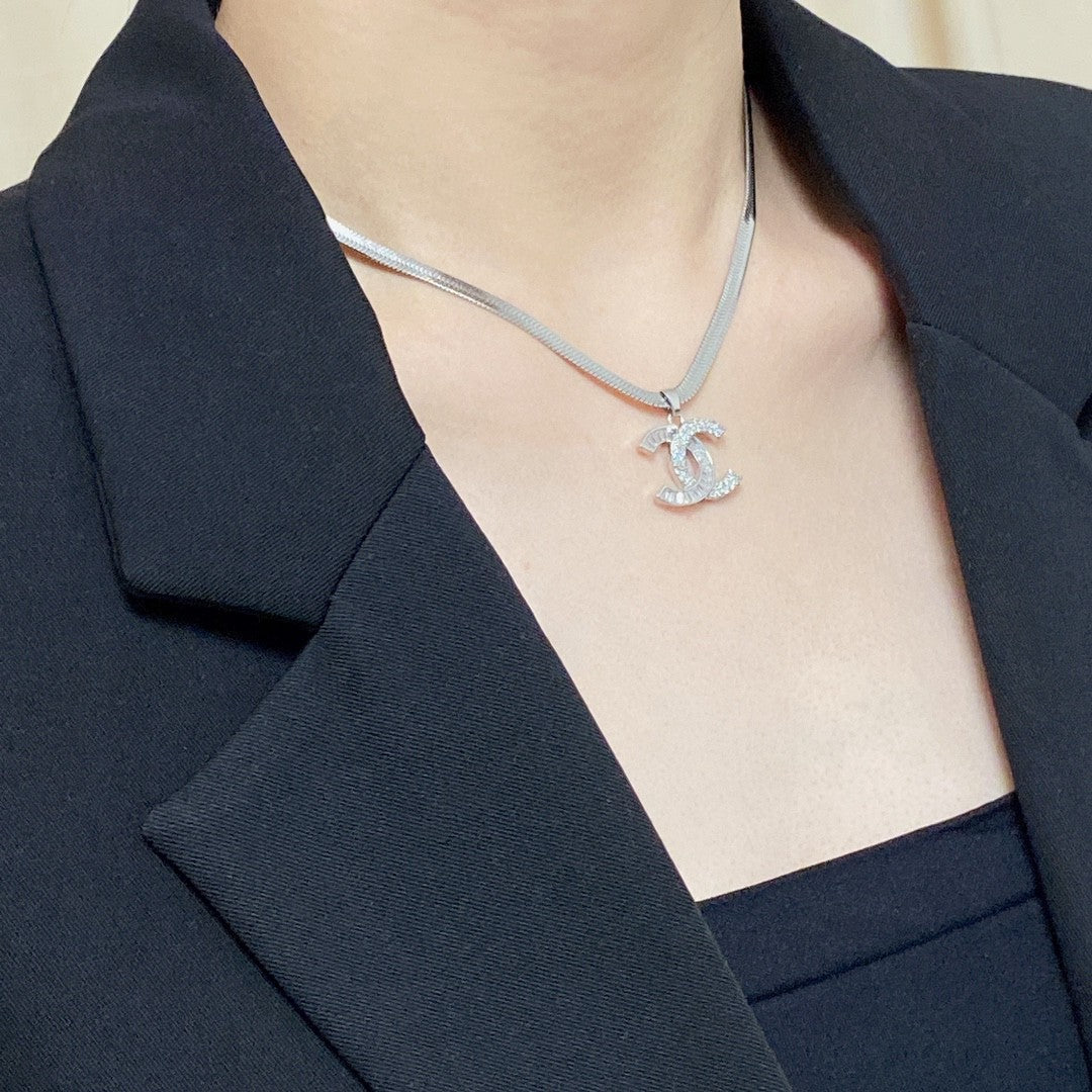 【2024】【関税負担なし】ネックレス、新しいネックレス万能シンプルファッションオーナメント