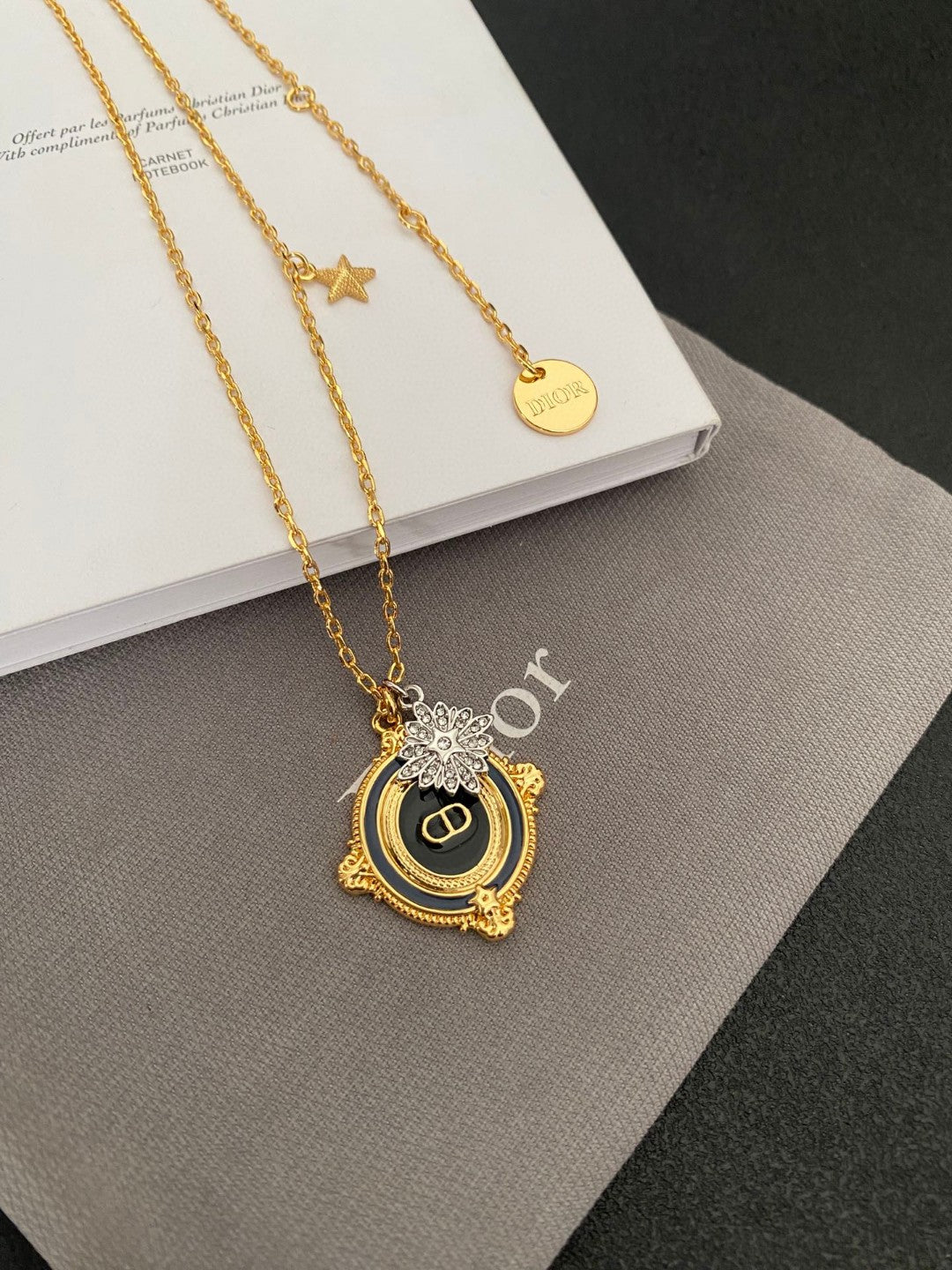 【関税負担なし】ネックレス、新しいネックレス万能シンプルファッションオーナメント