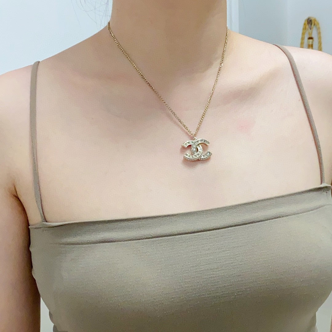 【2024】【関税負担なし】ネックレス、新しいネックレス万能シンプルファッションオーナメント  240814