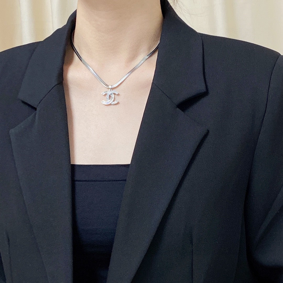 【2024】【関税負担なし】ネックレス、新しいネックレス万能シンプルファッションオーナメント